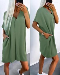 Casual Dresses Womens 2024 Summer Fashion Pocket Design V-Neck Plain Short Sleeve Loose Daily Mini Straight Dress