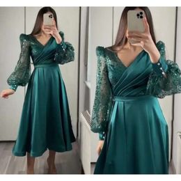 Prom Ciemne sukienki Waczki Zielone długie rękawy cekiny v szyja niestandardowa satynowa herbata długość wieczorowej suknia OCN noszenie vestidos plus size estidos