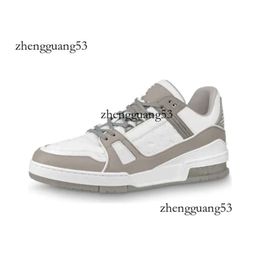 Louisvutton Shoe Luxury Brand Men's Casual Shoes Louiseviution Shoe Leather Shoes Donkey Brand Trainer Vintage Sneakers B22 White And Black Suede Men And Women 897