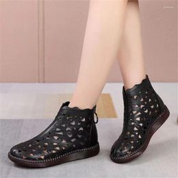 Casual Shoes 2024 Fashion Women's Comfortable Women Hollow Eyelet Boots With Flat Soles Soft Non-slip Zapatos Para Mujeres