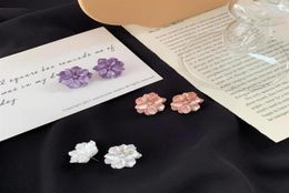 Timlee E127 Temperamental Cute Threedimensional Flower Petal Resin Studs Earrings Personality Jewelry Whole Stud237S3095607