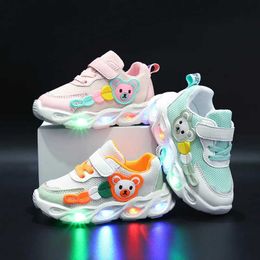 Sneakers Zapatillas LED Childrens Sports Shoes Autumn New Grid Girls Luminous Shoes Boys Casual Shoes Soft Sole Childrens Shoes Tennis Shoes Zapatos Ni a Q240506