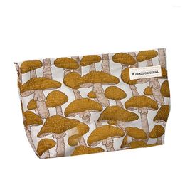 Cosmetic Bags Mushroom Print Makeup Multipurpose Women Organizer Bag Large Capacity With Zipper Portable Holiday Accessories