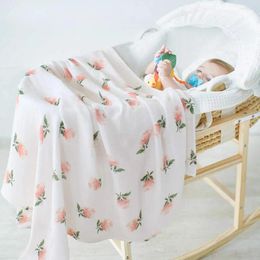 Blankets 1pcs Double Layer Muslin Cotton Baby Swaddles Soft Born Multipurpose Bath Gauze Infant Wrap Sleepsack 120 120cm