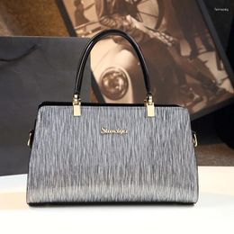 Totes 2024 Fashionable Handbags Women's Tote Bag Patent Leather Satchel Shoulder Crossbody Bags Paint Designer