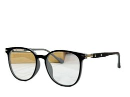 Womens Eyeglasses Frame Clear Lens Men Sun Gasses Fashion Style Protects Eyes UV400 With Case 0506B