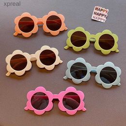 Óculos de sol 2023 Novos filhos Casos fofos Cores acrílico Sun Flower Sunglasses