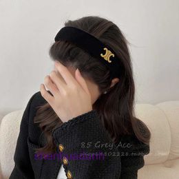 Factory Outlet wholesale Korean high-end letter black velvet hair band for women with wide edges and high skull top clip washing face pressing sponge head GWZG