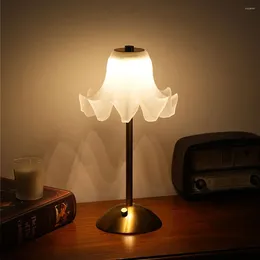 Table Lamps Atmosphere Sense Bedside Light USB Rechargeable Metal Base Vintage Flower Lamp Touch Control 850mAh Stepless Dimming