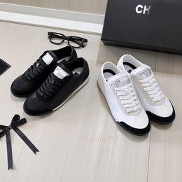 New Designer Luxury Letter Casual Shoes Panda Shoes Summer embellishments Canvas Leather Shoes Little White Shoes Channel Forrest Outdoor leisure Gump Shoes