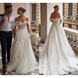 Sukienki ślubne cudowna suknia ślubna plażowa 3D kwiatowy aplikacja z ramion Paski Linia zamiatanie pociągu plus size na zamówienie ogrodu vestido de novia