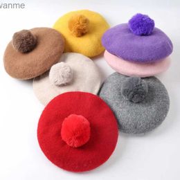 Caps Hats pompoms Childrens boina sólida Octogonal Hat Girl Winter Wool Painter Hat 1-3 anos Crianças WX