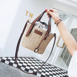 Bag Female Fashion Personality Woven Handbag 2024 All-match Simple One-shoulder Messenger