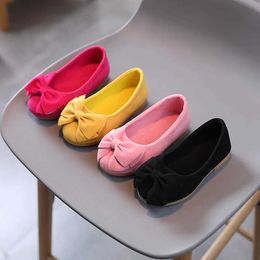 Sneakers Childrens Apartment Spring and Autumn Velvet Breathable Girls Shoes Slippery Ballet Dance Shoes Fashion Bow Casual Shoes Chaussure Baby Shoes Q240506