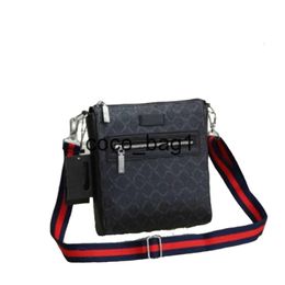 Luxurys Designers Mens Shoulder Bags Man Genuine Leather Briefcases Designer Handbag Messenger Bag Fashion Crossbody Wallet 21 Cm To P Qualitys