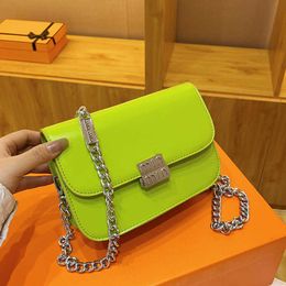 Spring/summer 2024 Korean Edition Popular Texture Chain Single Shoulder Underarm Bag Fashionable Solid Colour Versatile Womens Diagonal Straddle