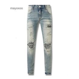 American 2024 Amiirii Fashion Jean Jean Purple Demin Jeans High Mens Street Street Mud 노란색 착용 캐슈 꽃 파손 된 구멍 패치 라이브 J36U