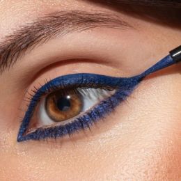 Eyeliner 6 Colors Waterproof Blue Liquid Eyeliner Pencil Longlasting Easy To Wear Matte Eye Liner Black Red White Purple Brown Eyliner