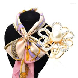 Brooches Women Pearl Rhinestone Flower Scarf Shawl Buckle Clip Brooch Pin For Hollow Scarves Jewellery Accessories