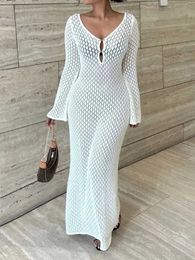 Women Beach Wear Womens Maxi Knitted Dress Summer V-neck Hollow Long Sleve Sunscreen Shirt Fashion Baby Sexy Womens Bikini Beach Dress Y240504