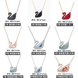 Fashion Swarovski Crystal 14K Gold Swan Women High Quality Beating Heart Diamond Pendant Designer Rostfritt stål Halsband Ins Style Necklace Emotional Jewel Gift