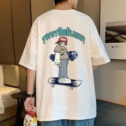 Korean high street skateboard boy printed shortsleeved Tshirt for men loose and versatile Hong Kong style trendy couple tops 240425