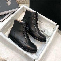 Channeles Pointed Shoes Designer Toe Boots Nude Black Mid Heel Long Short Boots Shoes 23.11v