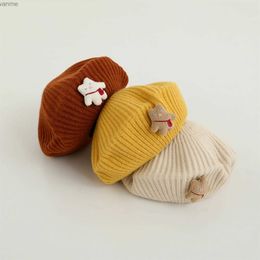 Cappelli cappelli per bambini e berretti per ragazze Autunno calore per bambino a colori solidi orso decorativo cappello a maglia alla moda per bambini artista pittore cappello