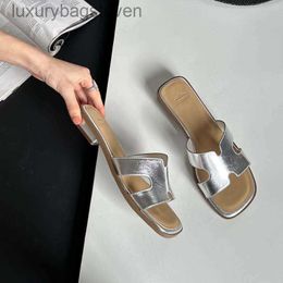 Fashion Original h Designer Slippers 2024 Spring New Low Heel Slippers for Outwear Fashionable Advanced Casual Versatile Small Popular with 1:1 Brand Logo