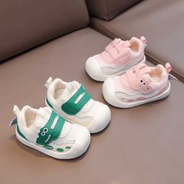 Sneakers Childrens Sports Shoes Spring and Autumn Cute Cartoon Walking Shoes Boys and Girls Dinosaur Sticker Casual Shoes Q240506