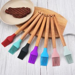 Accessories 1PC Silicone BBQ Oil Basting Brush with Wood Handle Cake Bread Cream Cooking Brushes Baking Barbecue Kitchen Accessories