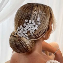 Headbands Bride Diamond Flower Hair Comb Wedding Headwear Bride Party Deluxe Crystal Hair Accessories Gift Q240506