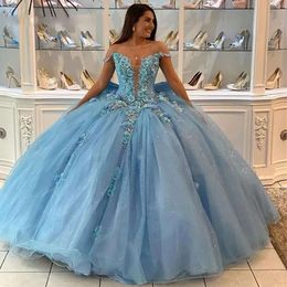 Blomma klänningar 3D med Quinceanera Sky Blue Applique pärlor av axelanpassade paljetter Tulle Sweet 15 16 Princess Pageant Ball Gown Vestidos