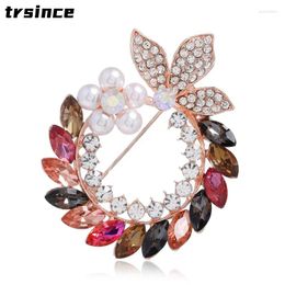 Brooches Retro Luxury Crystal Flower Brooch Pins And Women Wedding Jewellery Bijouterie Corsage Dress Coat Accessories