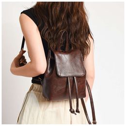 Fashionabel stor kapacitet ryggsäck för kvinnors nya minimalistiska avslappnade ryggsäck för fashionabla kvinnors ryggsäck