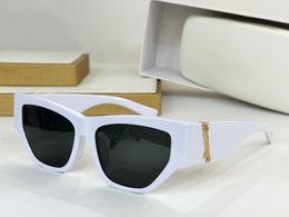 4383 White Grey Cat Eye Sunglasses Designer Women Eyewear Summer Shades Sunnies Lunettes de Soleil UV400 Eyewear