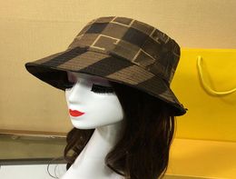 Designer Hats Autumn Winter Fisherman Hat Classic Double Letter Logo Men Women039s Brand Caps Whole2348578