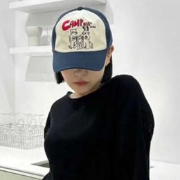 Ball Caps New and fun cat and rabbit cartoon embroidered contrasting color baseball cap for Korean street casual men and women sunset sports C J240506
