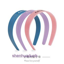 Autumn and Winter New Triumphal Arch Wide Edge Letter Hair Band Design Sense French Sweet Cool ins Net Red Celi Ornament