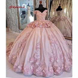 Paljetter klänningar rodna quinceanera rosa pärlor från axeln med handgjorda blommor tiered tyll sweet 16 pageant ball klänning skräddarsydd formell ocn vestidos