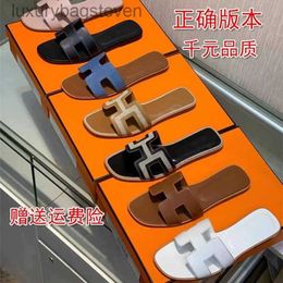 Fashion Original h Designer Slippers Hshaped Slippers for Womens Summer Outerwear 2024 New Leather Flat Bottomed Flat Bottomed Casual with 1:1 Brand Logo