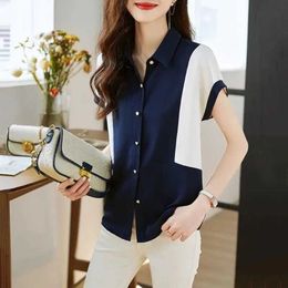 Frauen T-Shirt Elegant Damenknopf auf Sommer Neues Koreanische kontrastierende Farbpatchwork-Polo-Hals-Hemd Kurzärmele Womens Clothingl2405