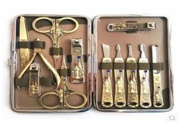 Wholesale-2015 Pedicure Manicure Russia Pattern Nail Kit With 12 Sets Of High-grade Diamond Bronze Suede Clippers Free Shipping7990621