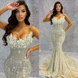 Afton ärmlös V Sparkly sjöjungfruhalspärlor Crystal Prom Dress golvlängd Formell klänningar för speciella Ocn es