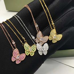 Fashion High version Van Clover Butterfly White Fritillaria Necklace for Women 18k Rose Gold Full Diamond Pendant with Collar Chain With logo