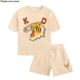 stock Kids in T shirt Summer baby clothes short seleeve Letter Printed kid designer Tees Tops Boys Girls Tshirts Clothing Chidlren Comfortable Casual Sports