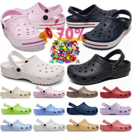 designer Sandals men women classic Clog kids shoes baby children slippers slides with random accessories trainers sneakers nurse shoes free shipping