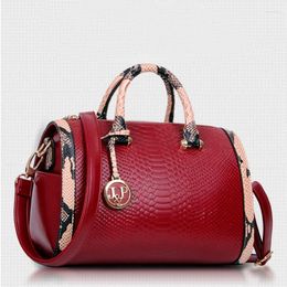 Shoulder Bags Luxury Tote Bag Handheld Snake Pattern Women's Boston Pillow Single Diagonal Straddle Large Capacity