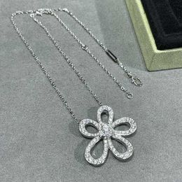 Brand V Gold Plated Mijin Full Diamond Flower Necklace with High Quality Must Be Paid by Internet Celebrities