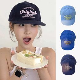 Ball Caps Korean Niche Retro Embroidered Soft-top Baseball Caps for Women Spring Summer Street Fashion Hip-hop Flat-brimmed Mens Hat Y240507